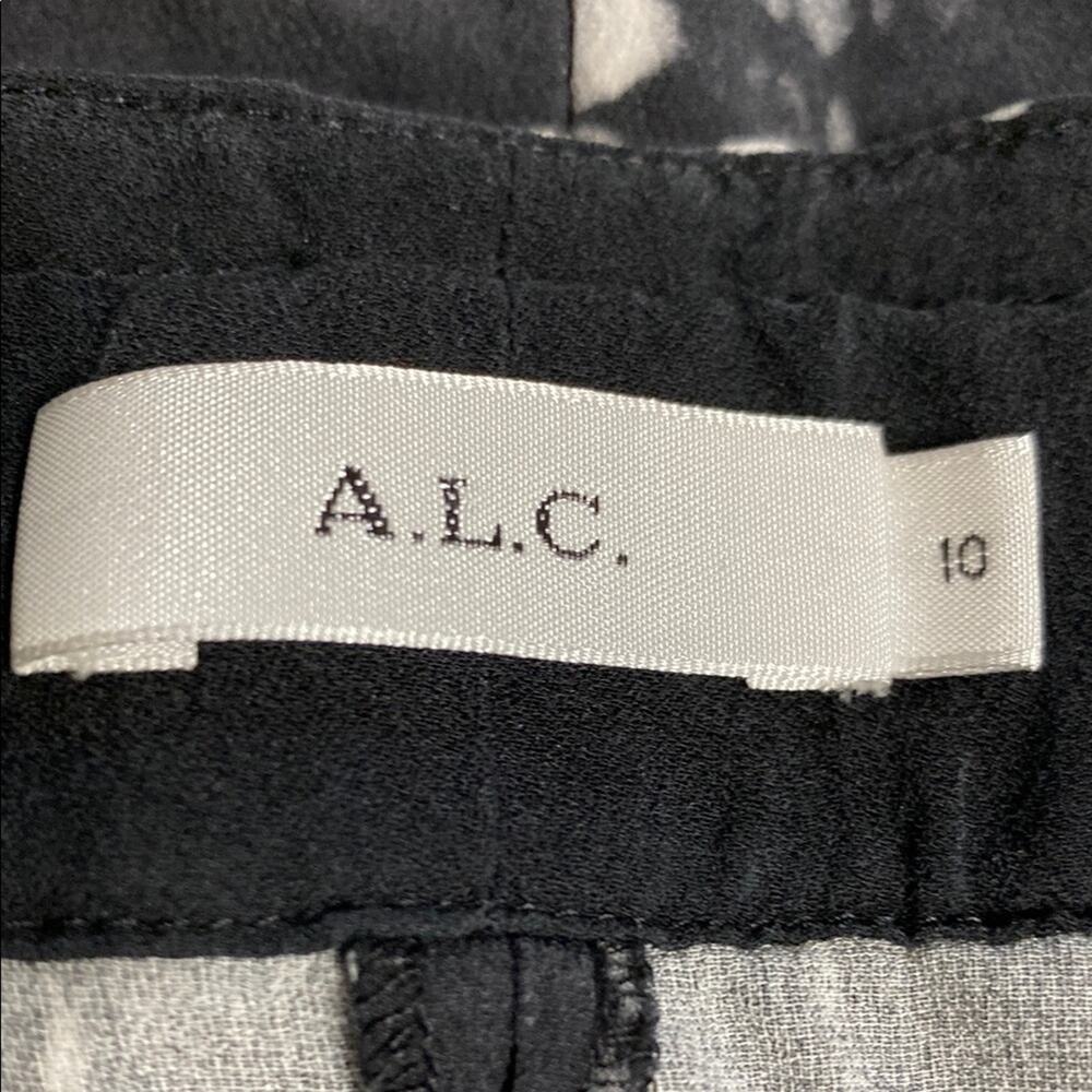 A.L.C. Black and White Tie-Dye Women’s Shorts - Picture 3 of 6